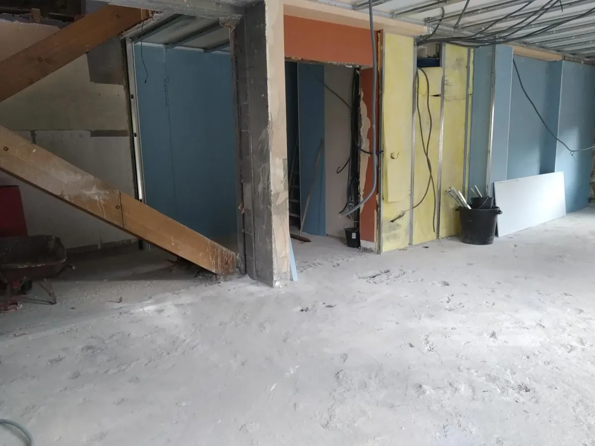 Chantier de plâtrerie mené par l'équipe de JGR TECHNIBAT en Isère